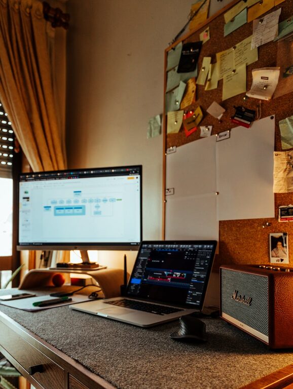 How to Create a Cozy and Inviting Home Office Space